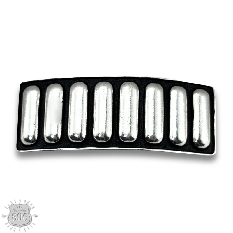 Western style hair clip with raised design