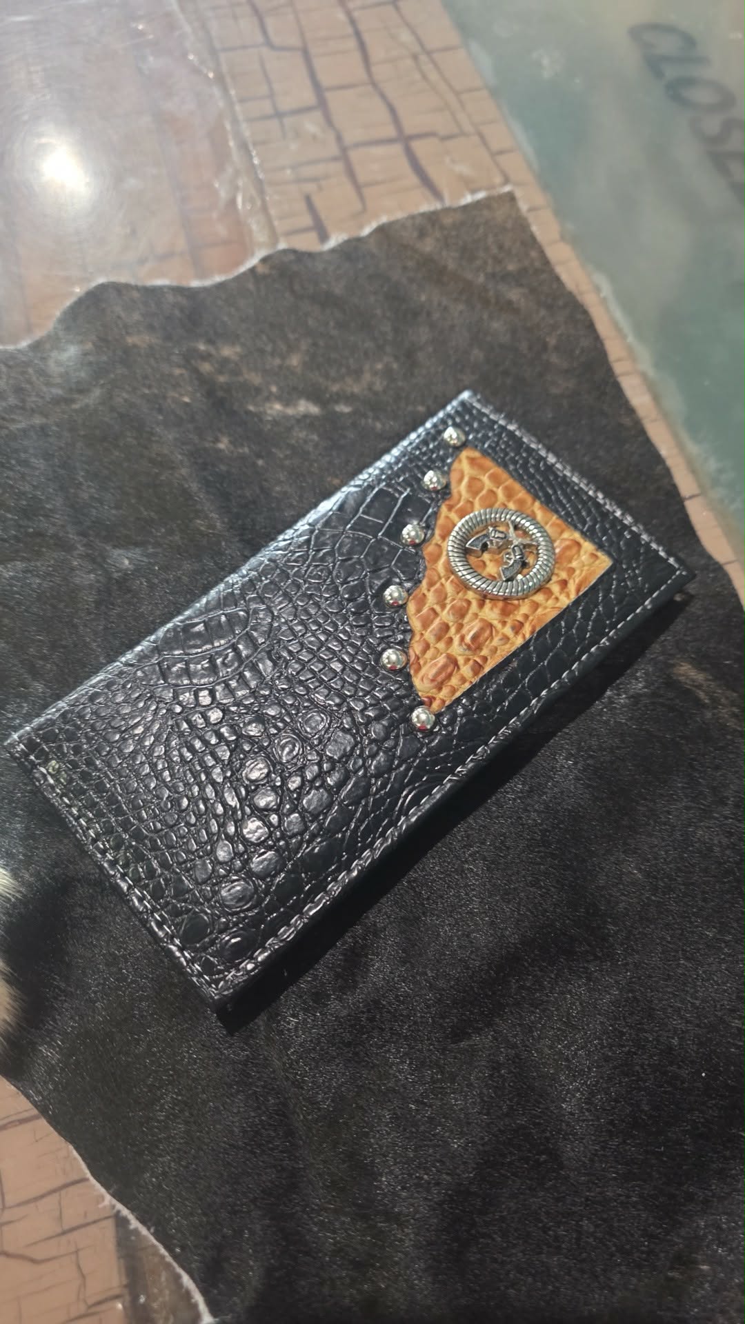 Checkbook Wallets