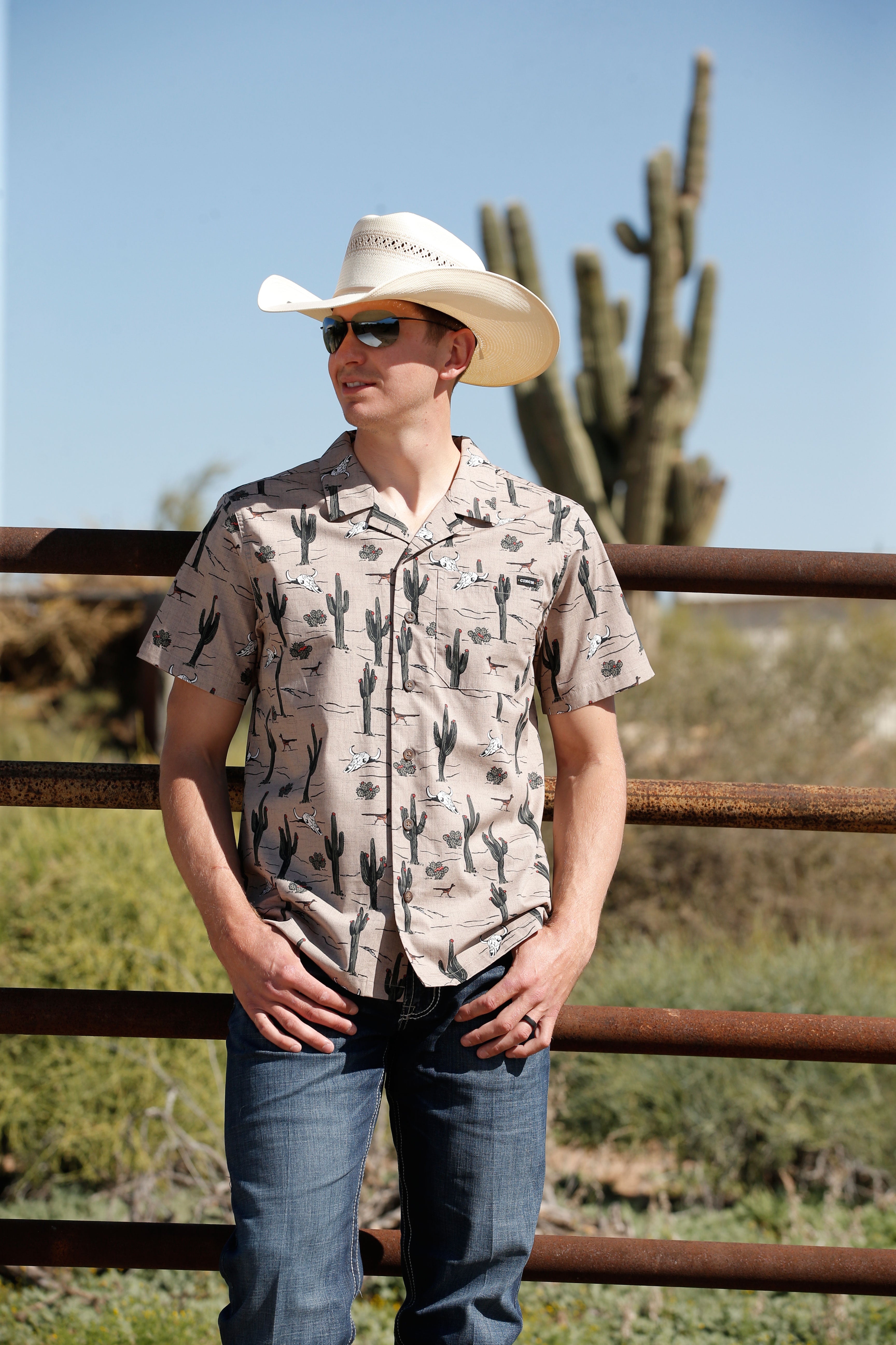 Men's Cinch Dessert Shirt